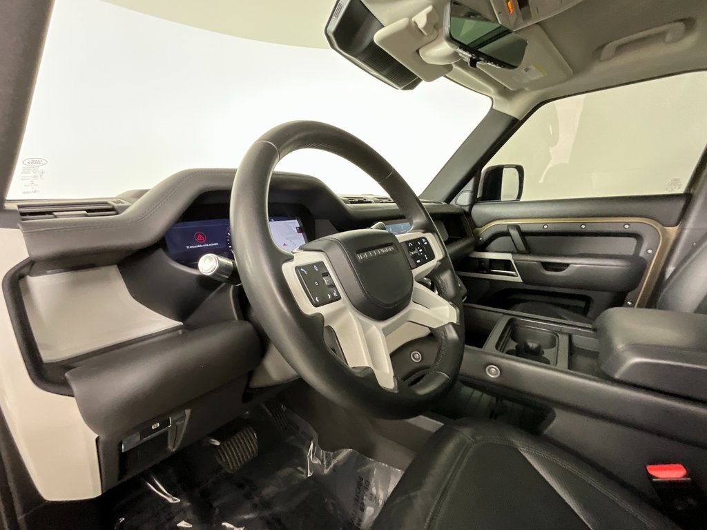Used 2020 Land Rover Defender 110 HSE image 15