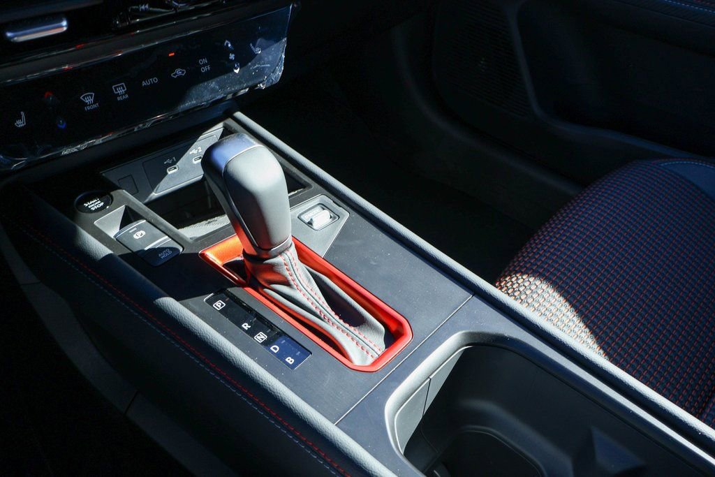New 2026 Nissan Kicks SR image 13