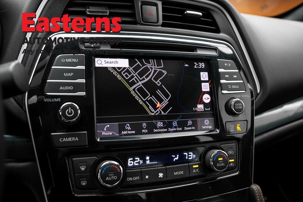 Used 2023 Nissan Maxima SR w/ Sport Mat Group FWD image 14