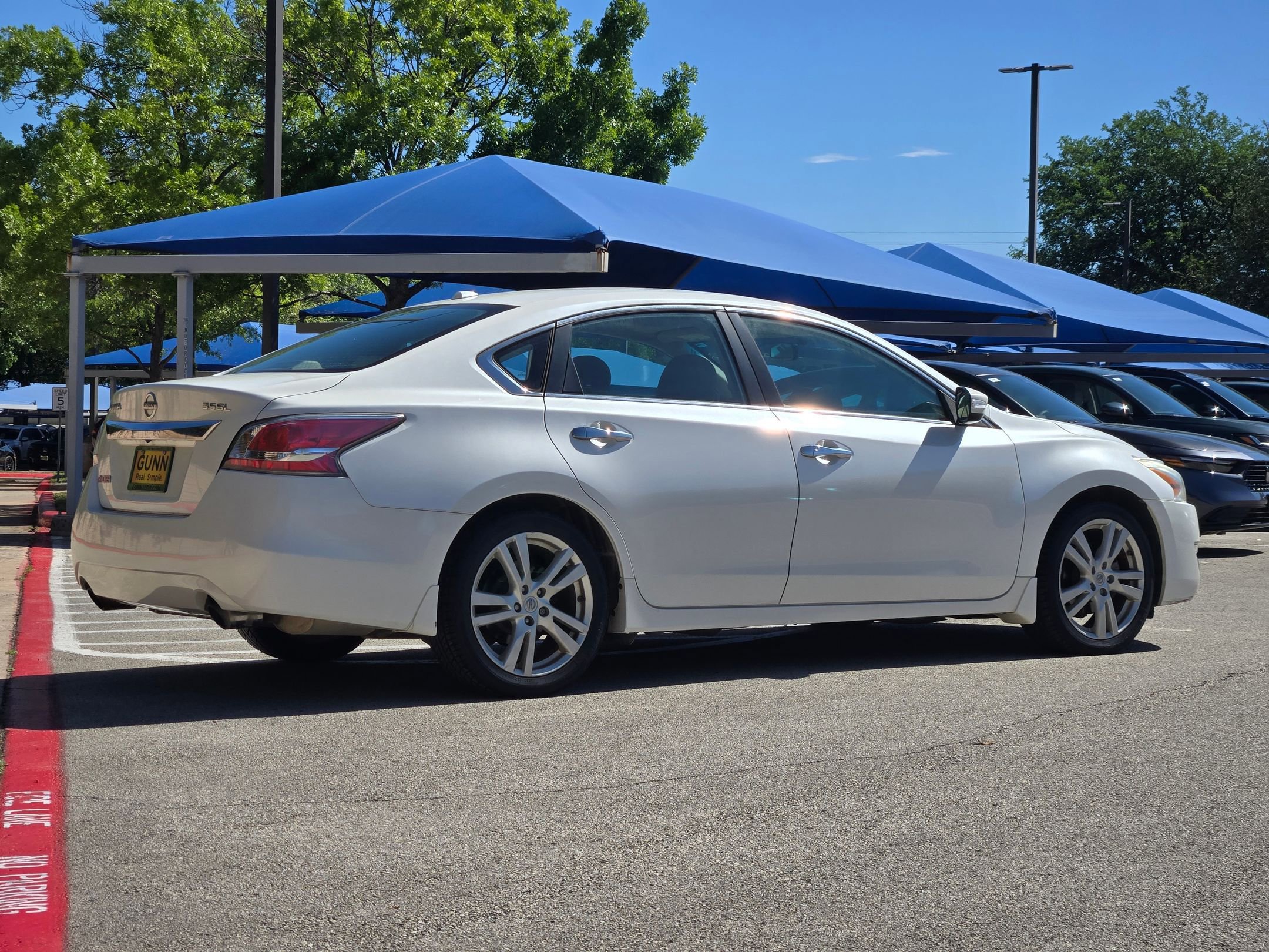 Used 2015 Nissan Altima 3.5 SL image 3