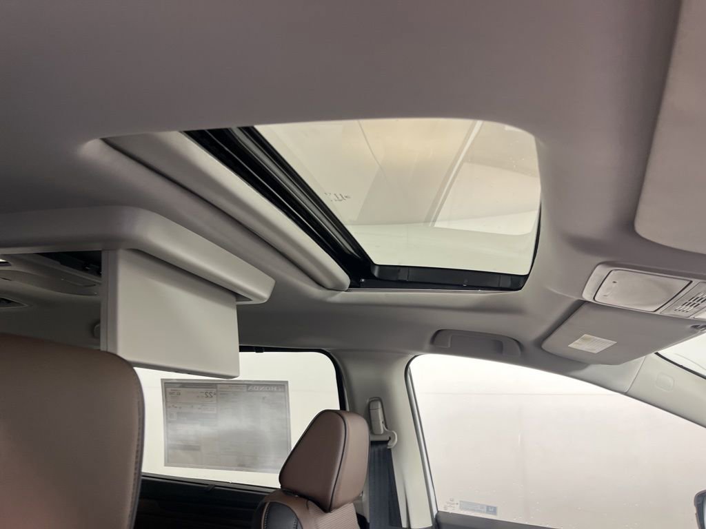 New 2026 Honda Odyssey Elite image 6