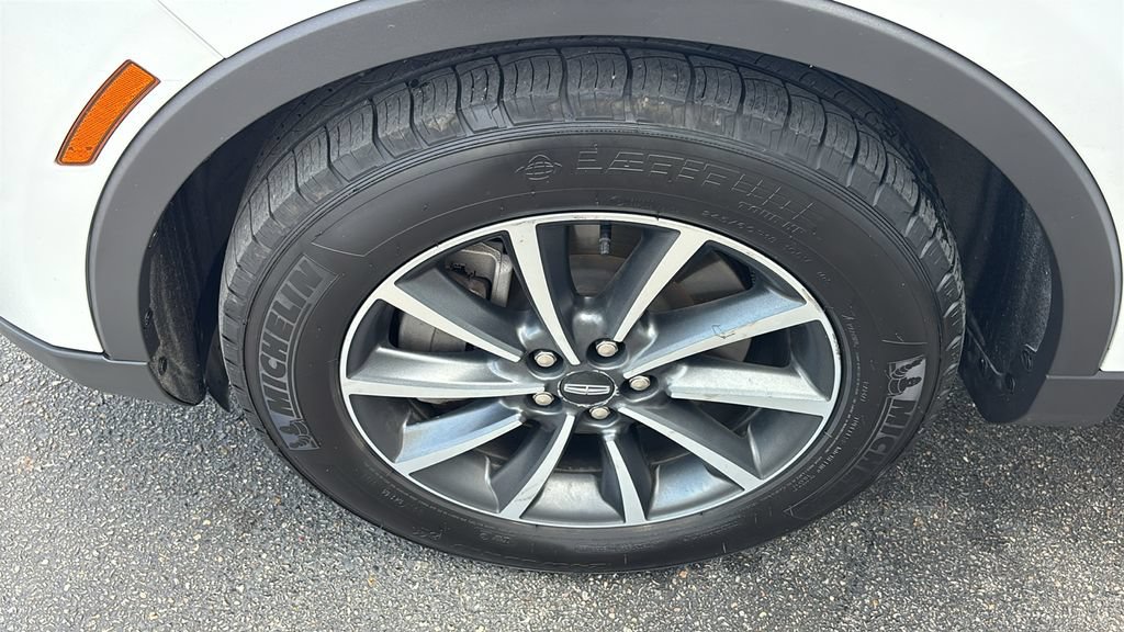Used 2021 Lincoln Nautilus AWD image 32