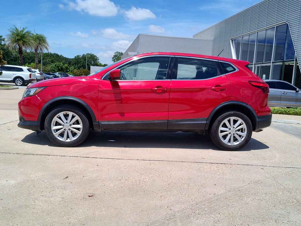 Used 2018 Nissan Rogue Sport S w/ S Appearance Package AWD/4WD image 4