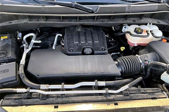 Used 2023 Chevrolet Silverado 1500 LT image 32