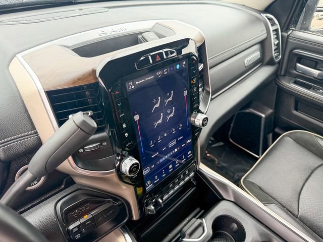 Used 2024 RAM 3500 Laramie image 24