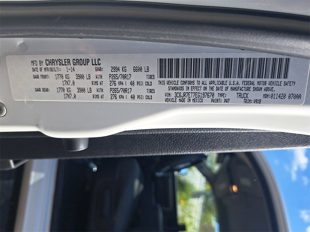 Used 2014 RAM 1500 Classic SLT image 33