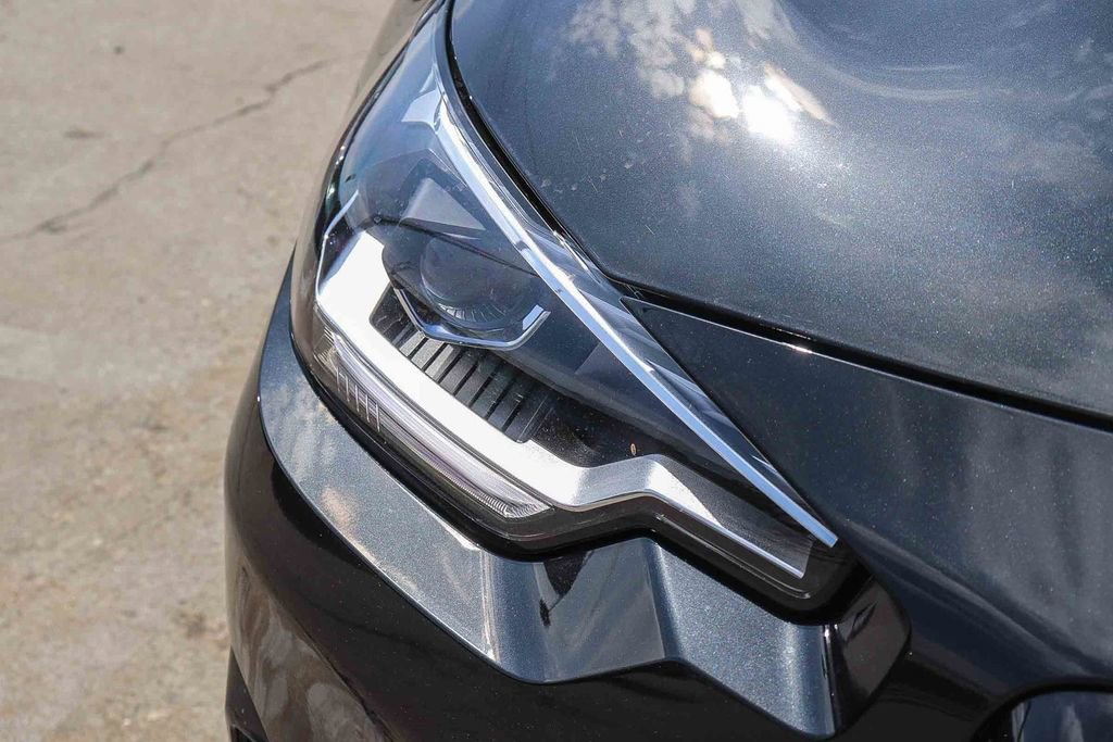 New 2025 BMW 230i Coupe w/ Convenience Package image 9