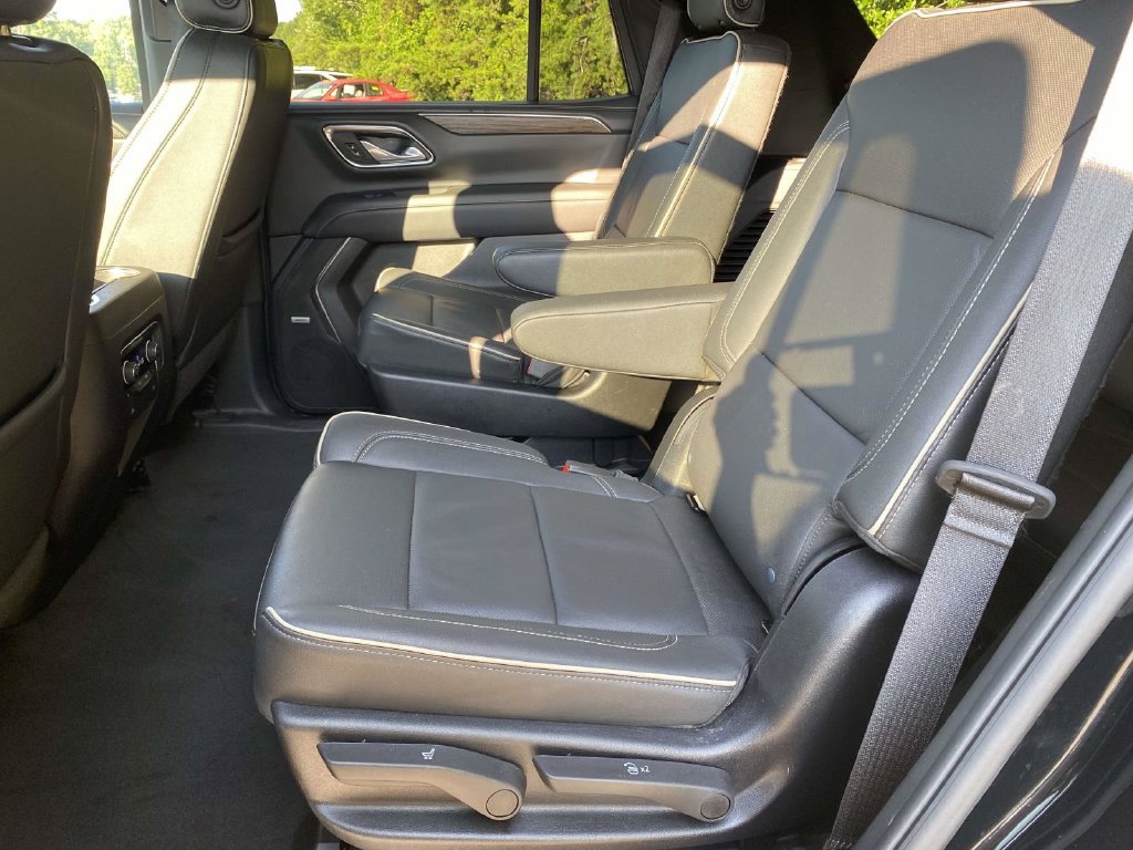Used 2024 Chevrolet Tahoe Premier AWD/4WD image 10