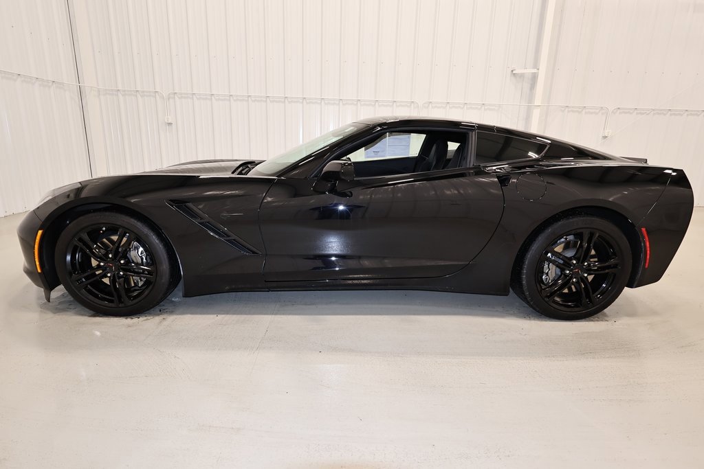Used 2017 Chevrolet Corvette Stingray Coupe w/ Carbon Flash Badge Package image 7