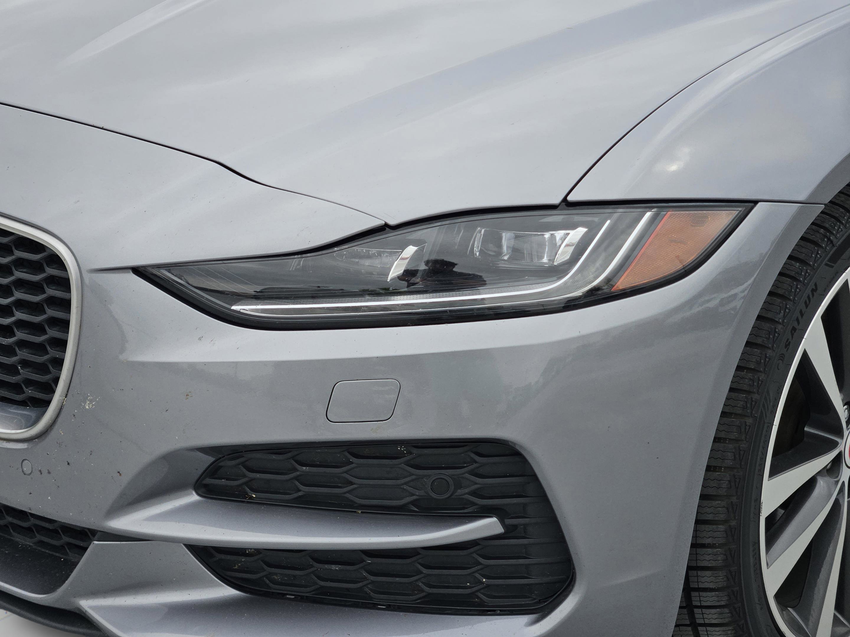 Used 2020 Jaguar XE S image 11