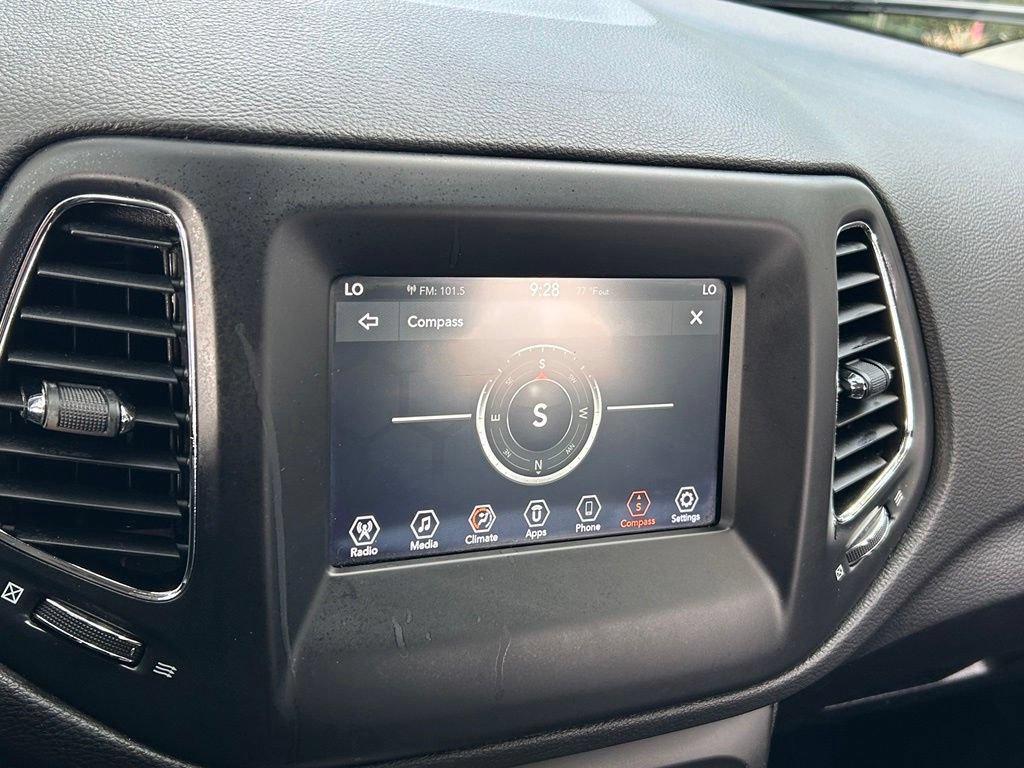 Certified 2020 Jeep Compass Latitude FWD image 23