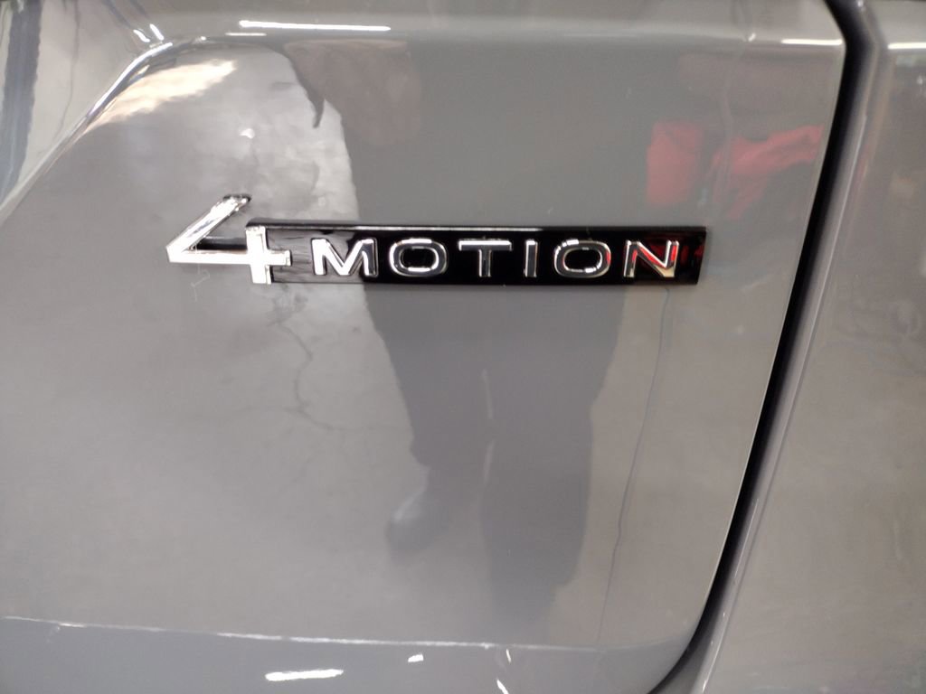 New 2026 Volkswagen Atlas SE image 14