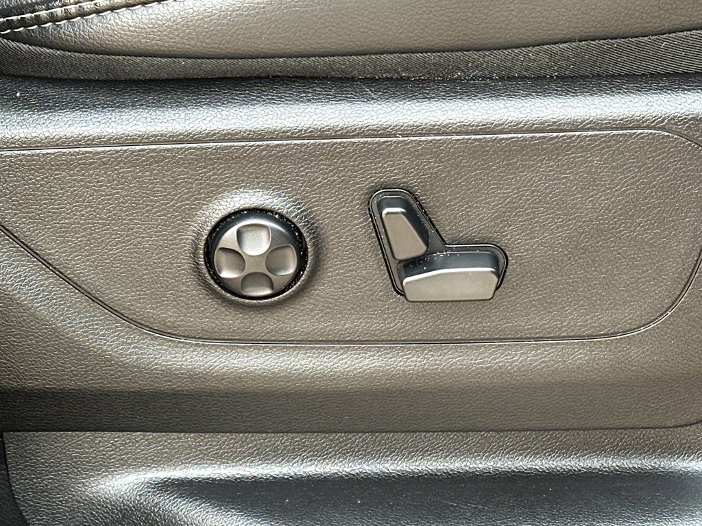 Used 2019 RAM 1500 Sport w/ Level 2 Equipment Group image 37