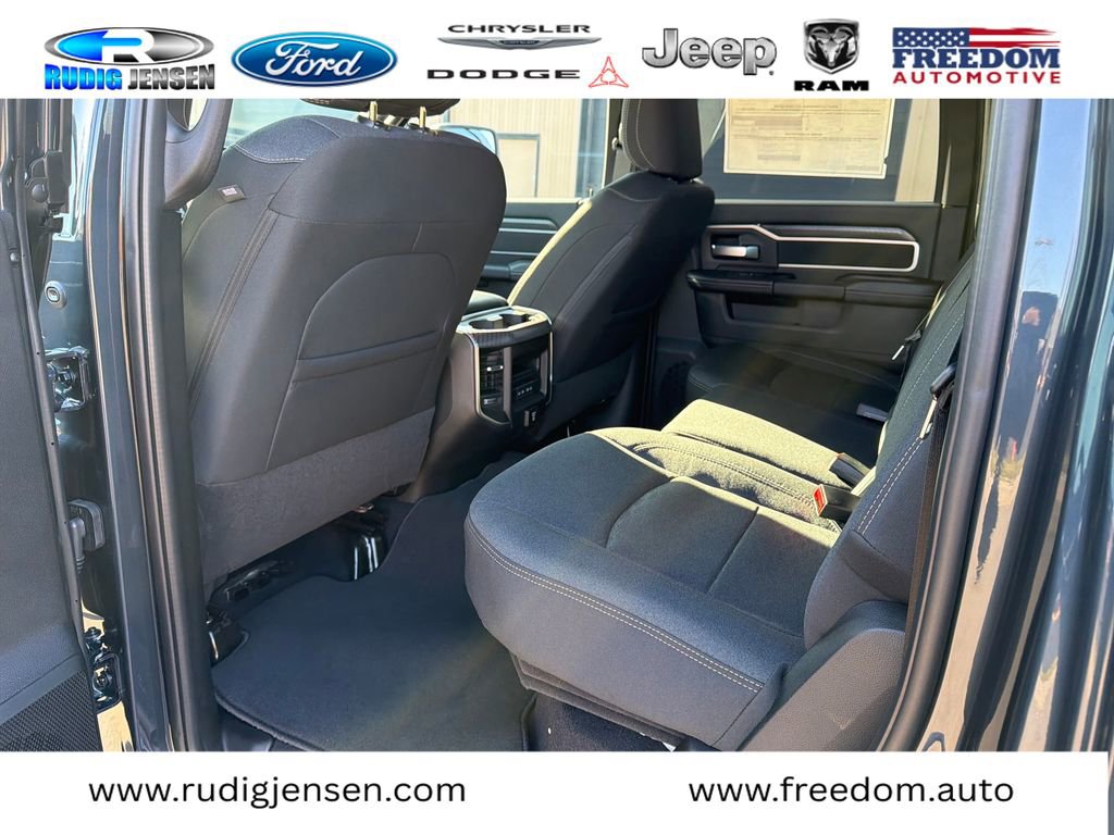 New 2026 RAM 2500 Big Horn AWD/4WD image 11