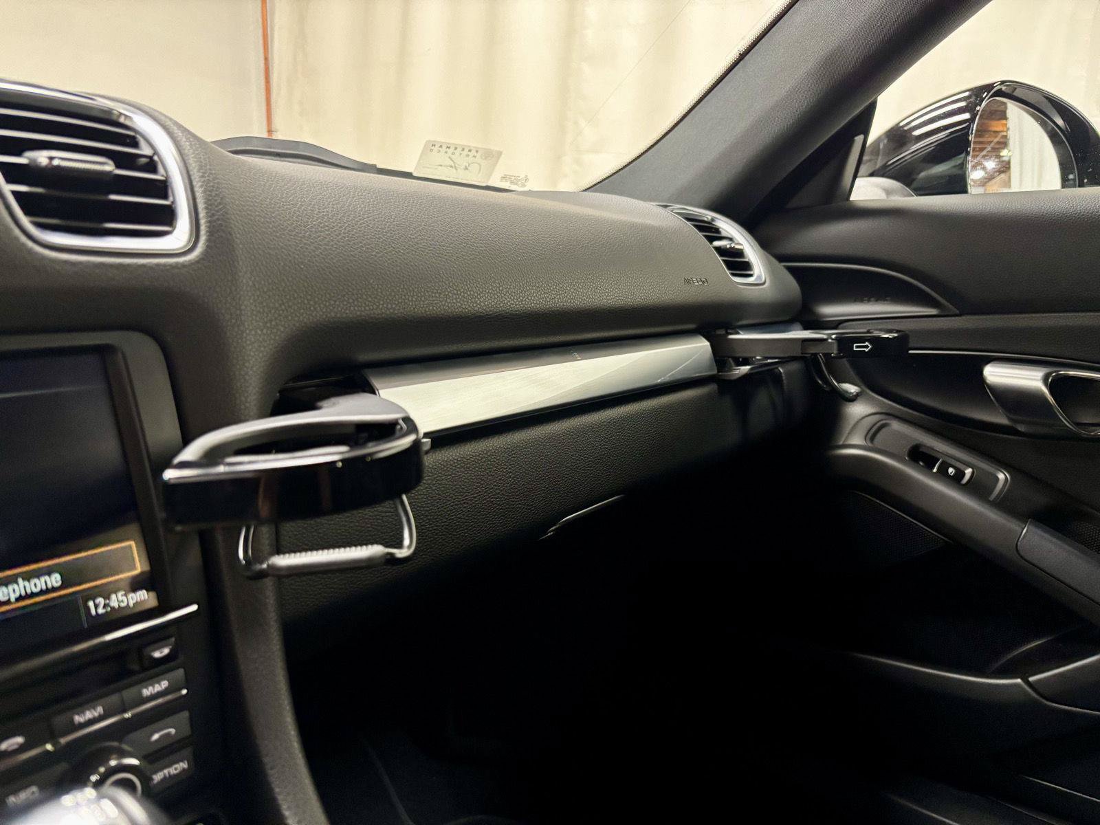 Used 2015 Porsche Cayman RWD image 32
