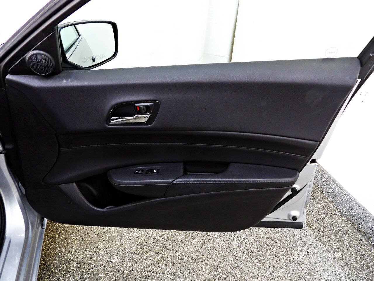 Used 2015 Acura ILX FWD image 11