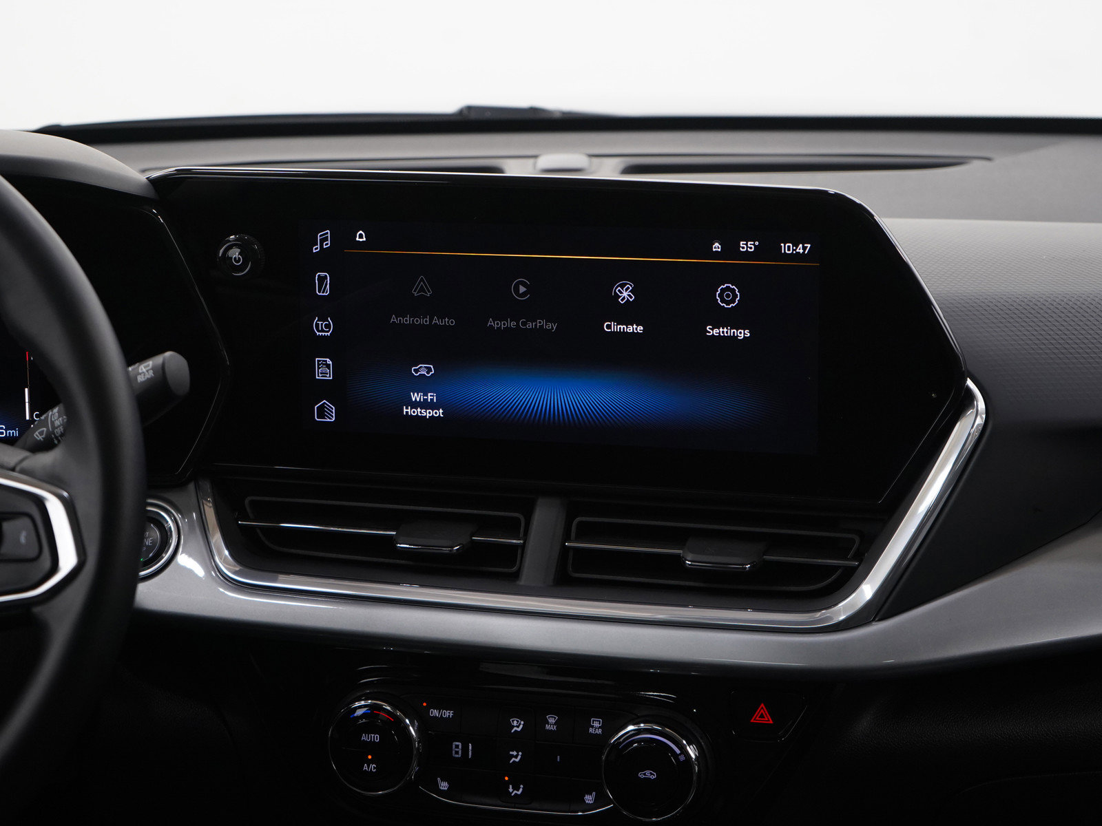 Used 2024 Chevrolet Trax LT w/ Sunroof Package image 15