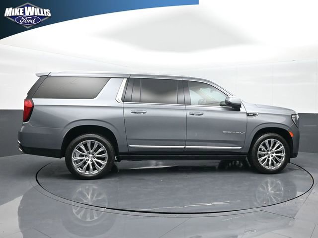 Used 2022 GMC Yukon XL Denali image 8