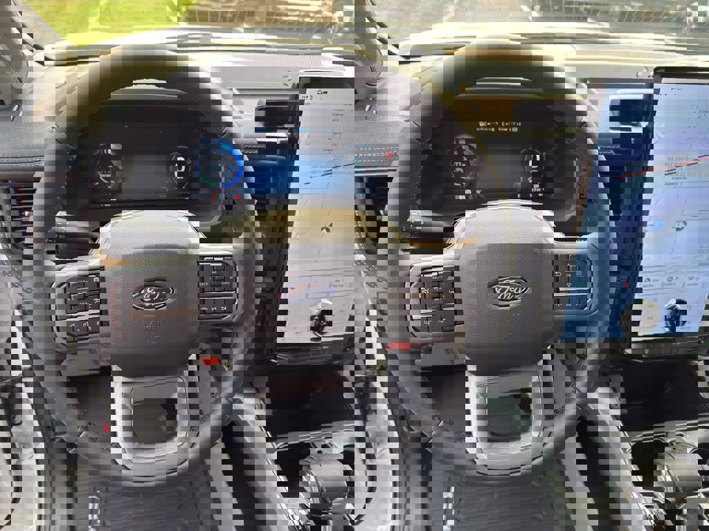 New 2025 Ford F150 Lightning Flash image 42