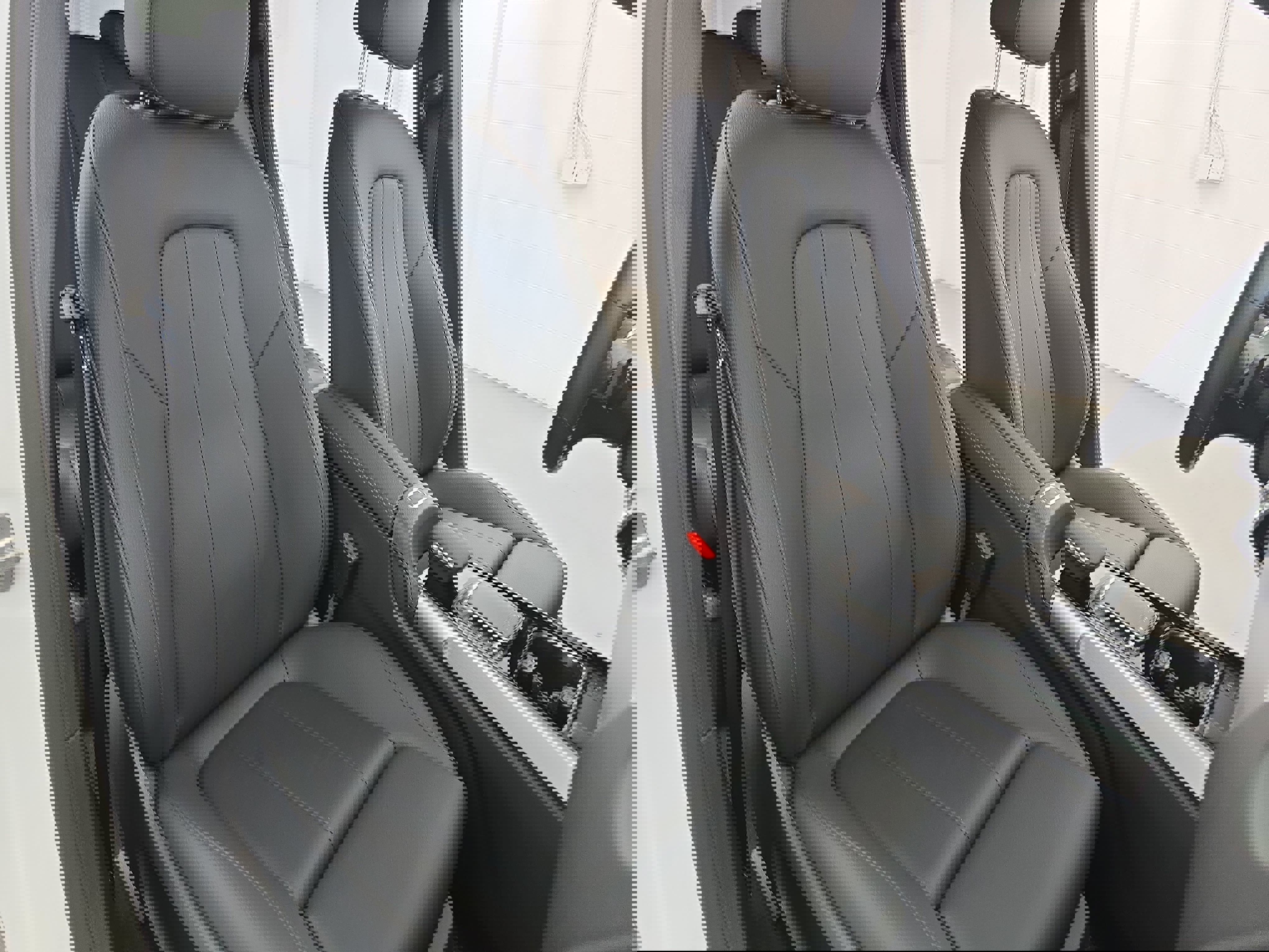 Certified 2023 Mercedes-Benz EQB 300 EQB 300 image 10