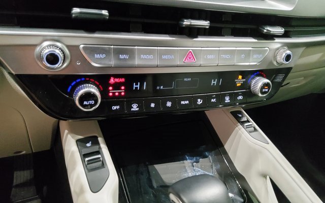 Used 2024 Kia Telluride S w/ S Sunroof Package image 21