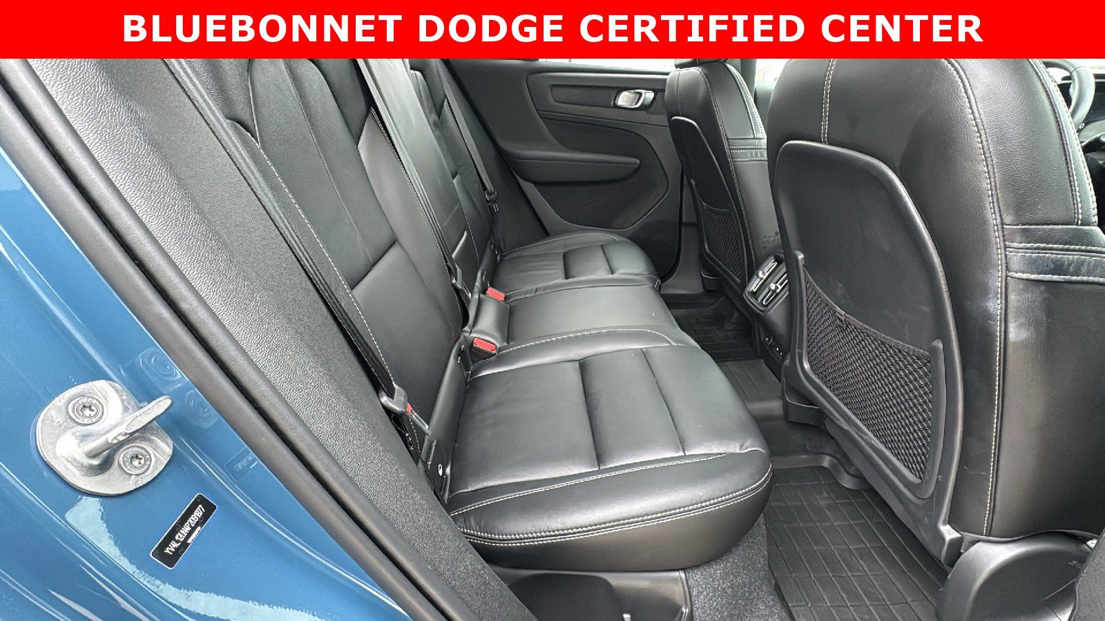 Used 2023 Volvo XC40 B5 Plus w/ Protection Package Premier image 25