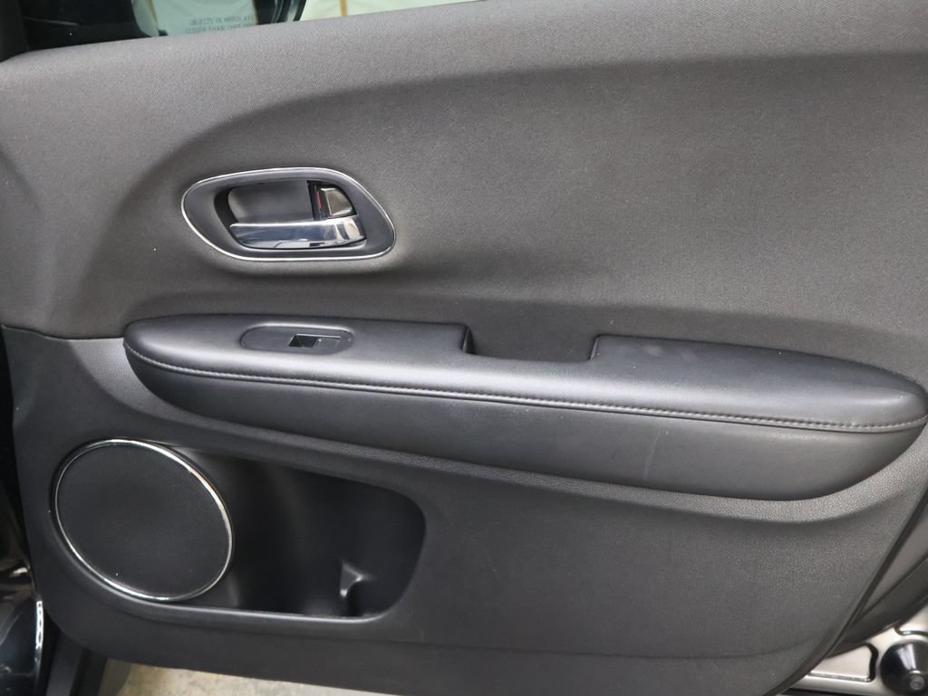Used 2022 Honda HR-V EX image 11