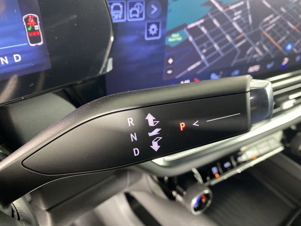 New 2026 Chevrolet Equinox EV LT image 16