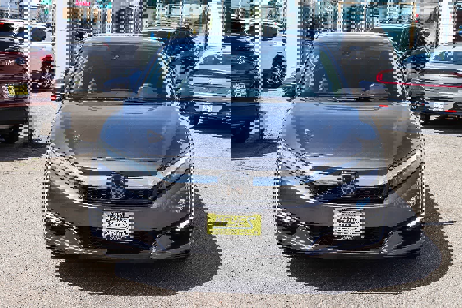 Used 2020 Honda Clarity Plug-In Hybrid image 2