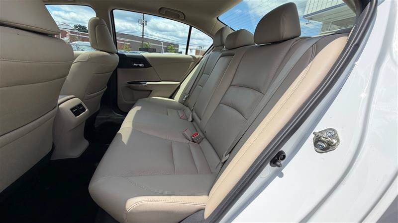 Used 2016 Honda Accord EX-L image 41