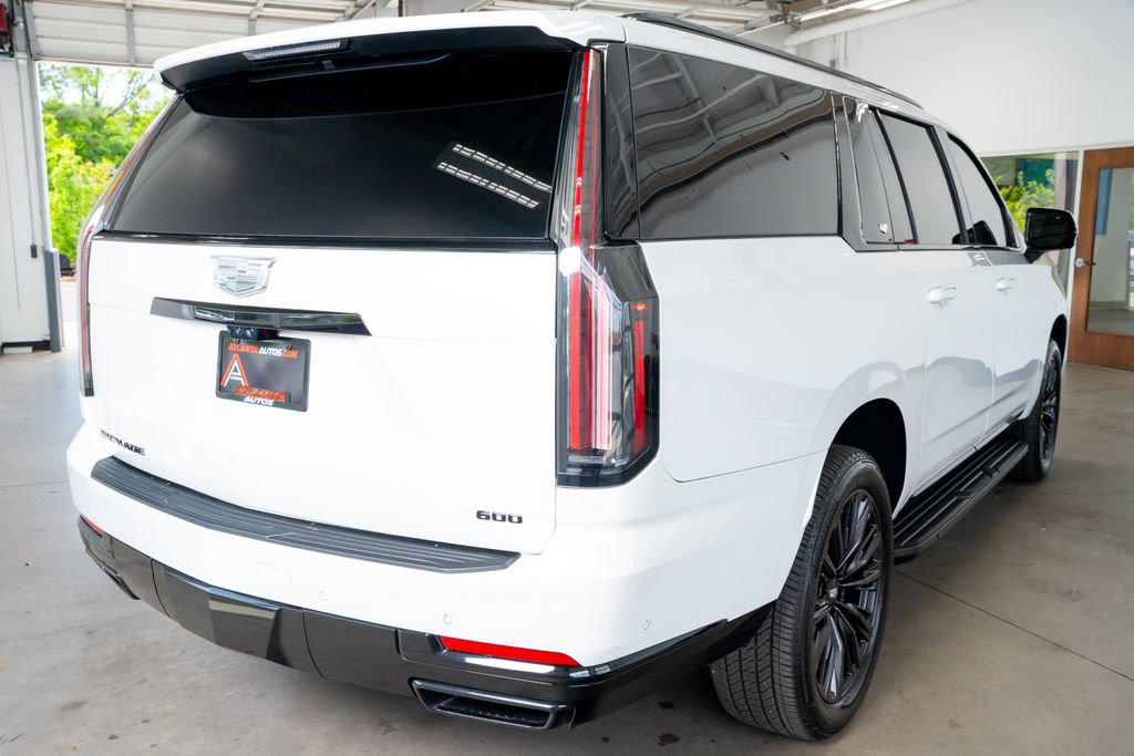 Used 2025 Cadillac Escalade ESV Sport w/ LPO, ONYX Package image 24