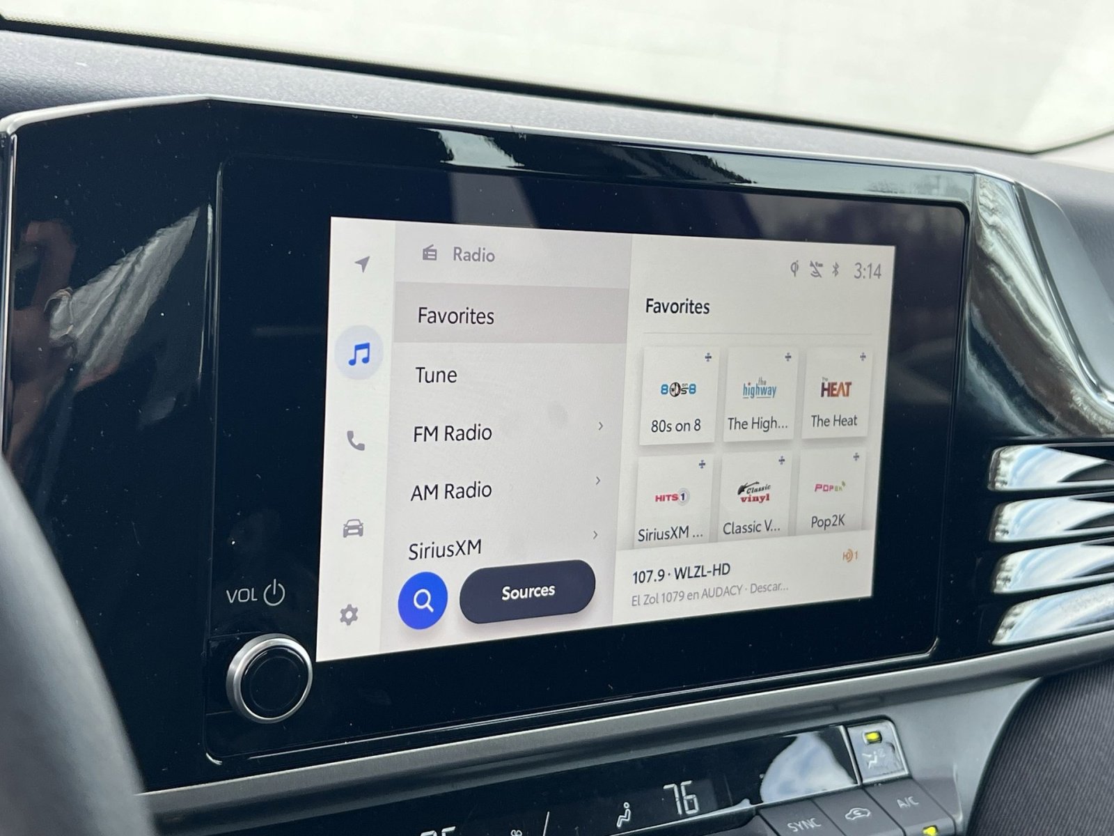 Used 2025 Toyota Camry LE image 16