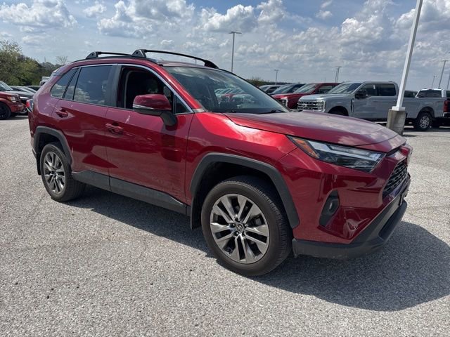 Used 2023 Toyota RAV4 XLE Premium image 3