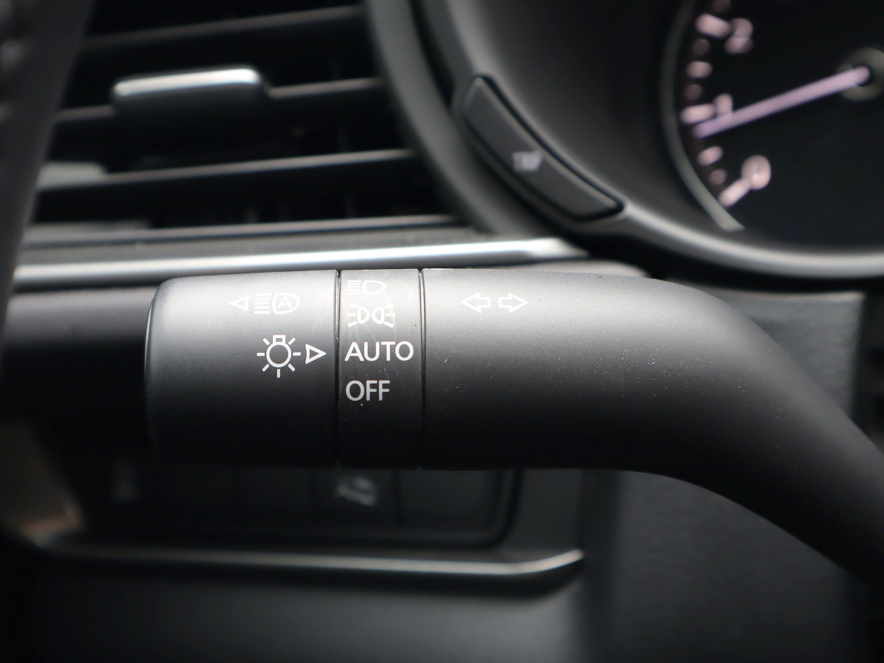 Certified 2023 MAZDA CX-30 AWD 2.5 S w/ Select Package image 17