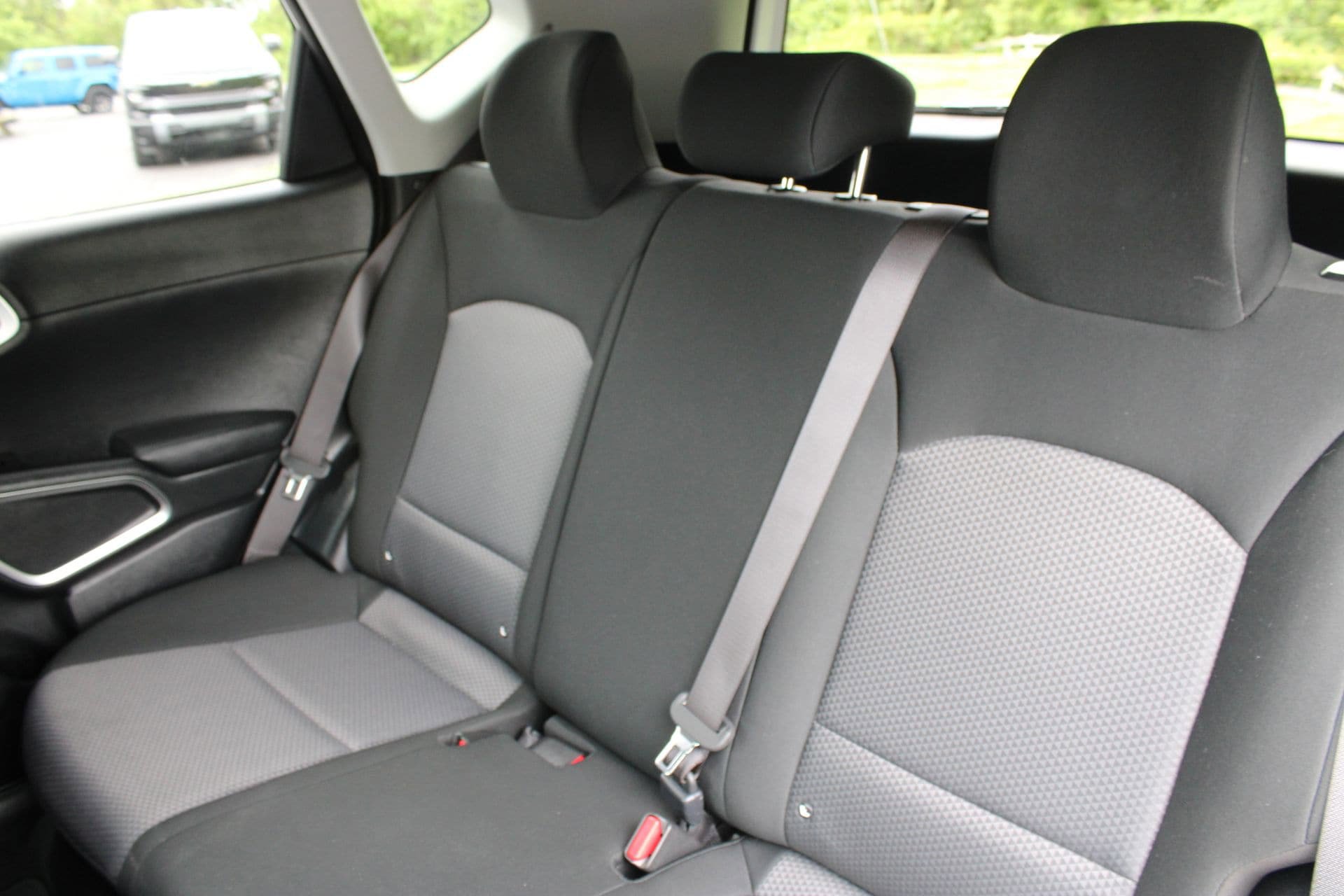 Used 2025 Kia Soul LX FWD image 17