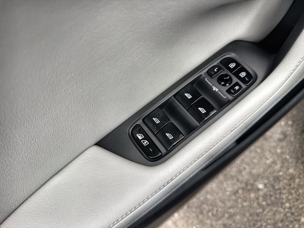 Used 2023 Polestar Polestar 2 w/ Pilot Pack image 21