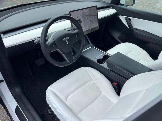 Used 2021 Tesla Model Y Long Range AWD/4WD image 15