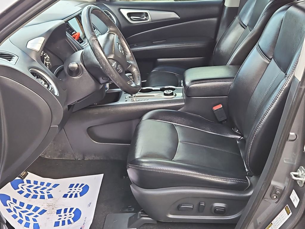 Used 2019 Nissan Pathfinder SL image 11