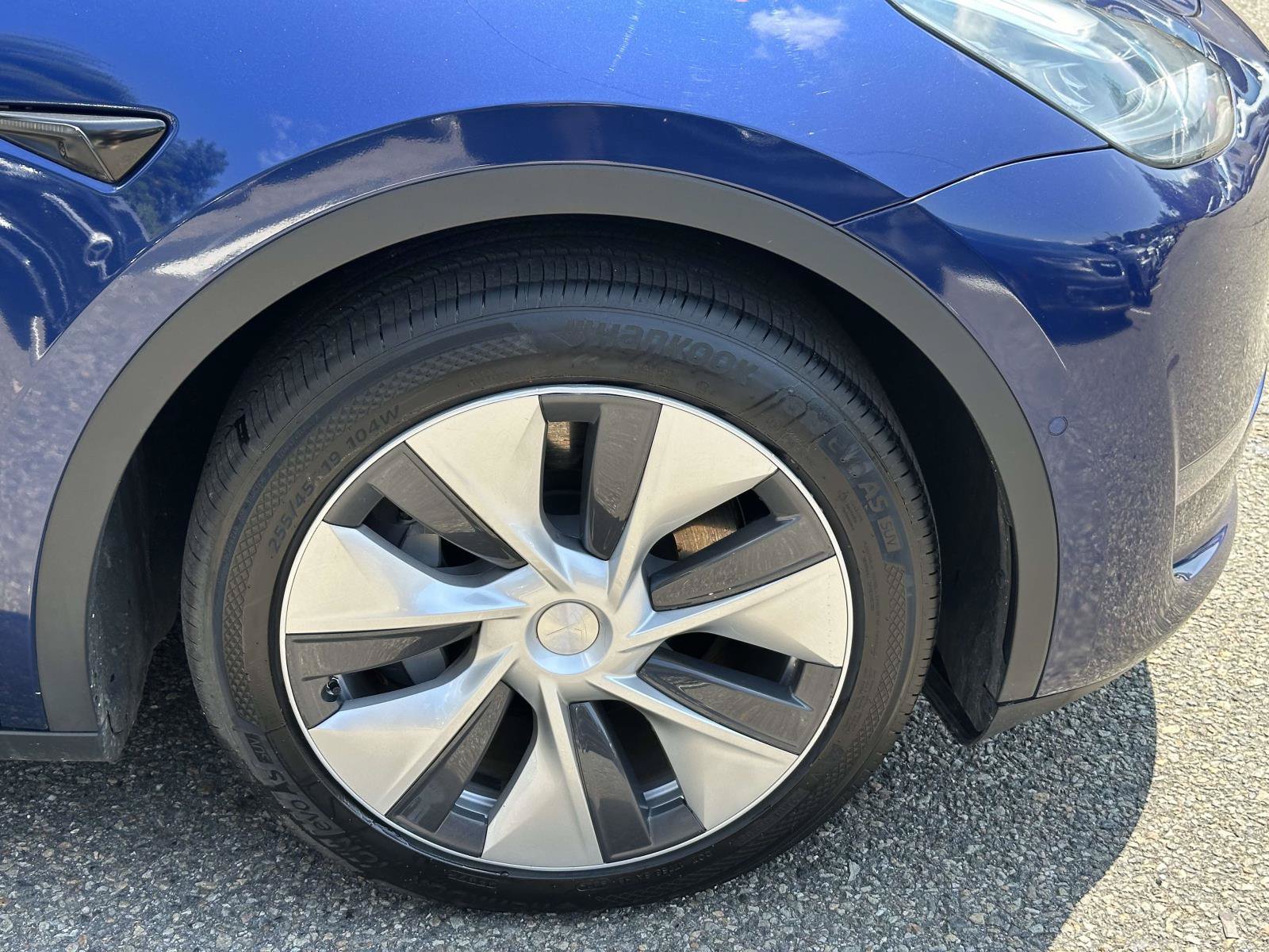 Used 2021 Tesla Model Y Long Range AWD/4WD image 10
