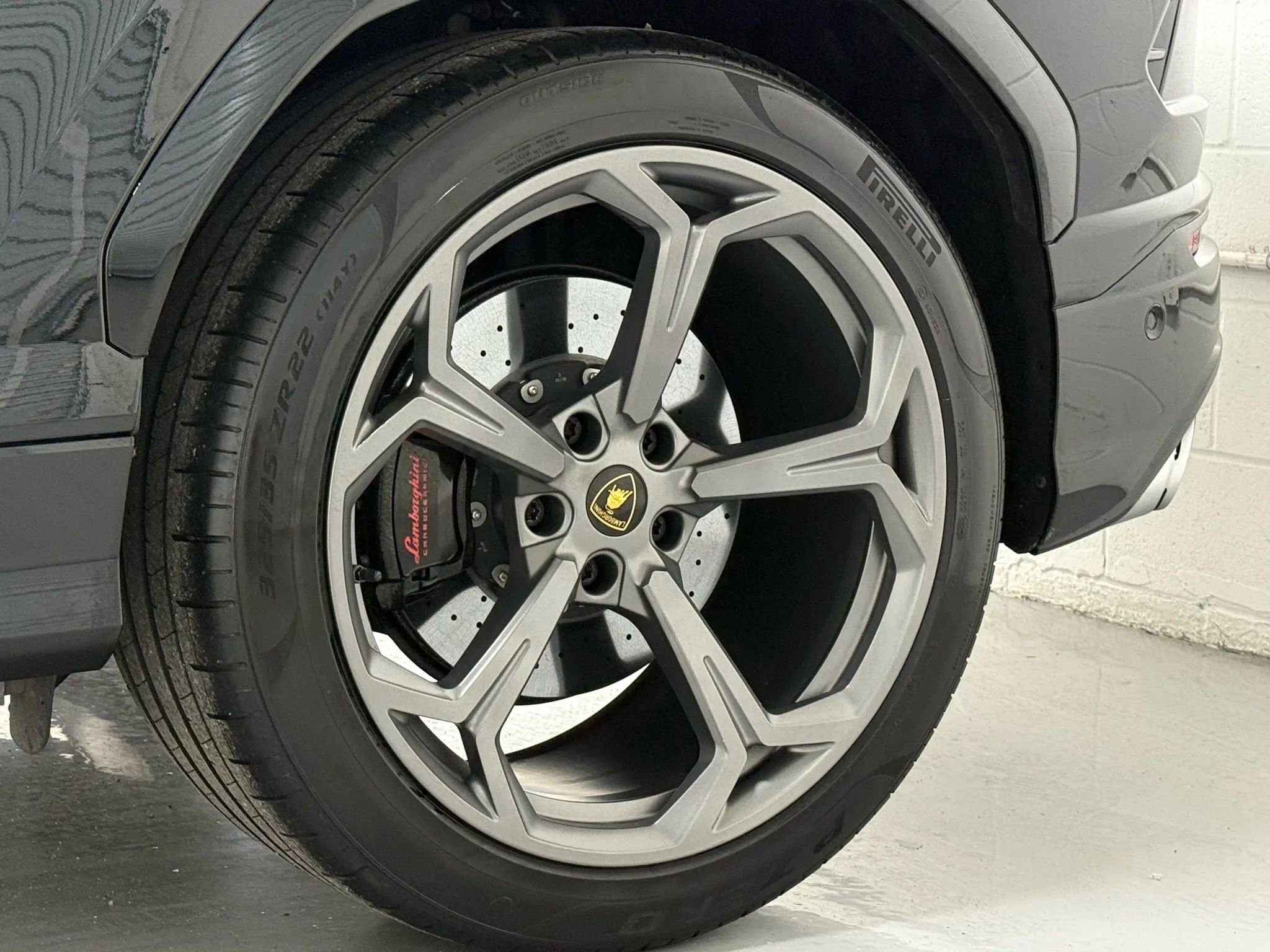 Used 2021 Lamborghini Urus image 63