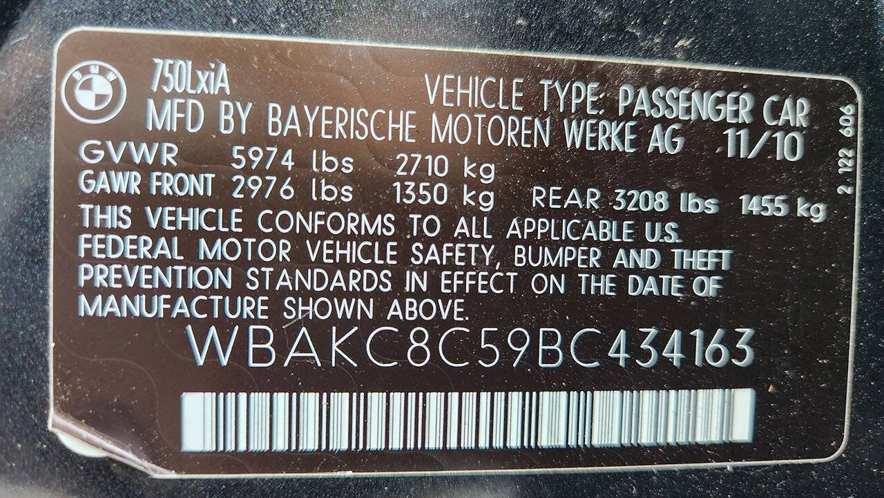 Used 2011 BMW 750Li xDrive AWD/4WD image 51