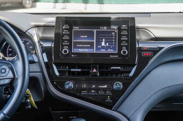 Used 2021 Toyota Camry SE FWD image 16