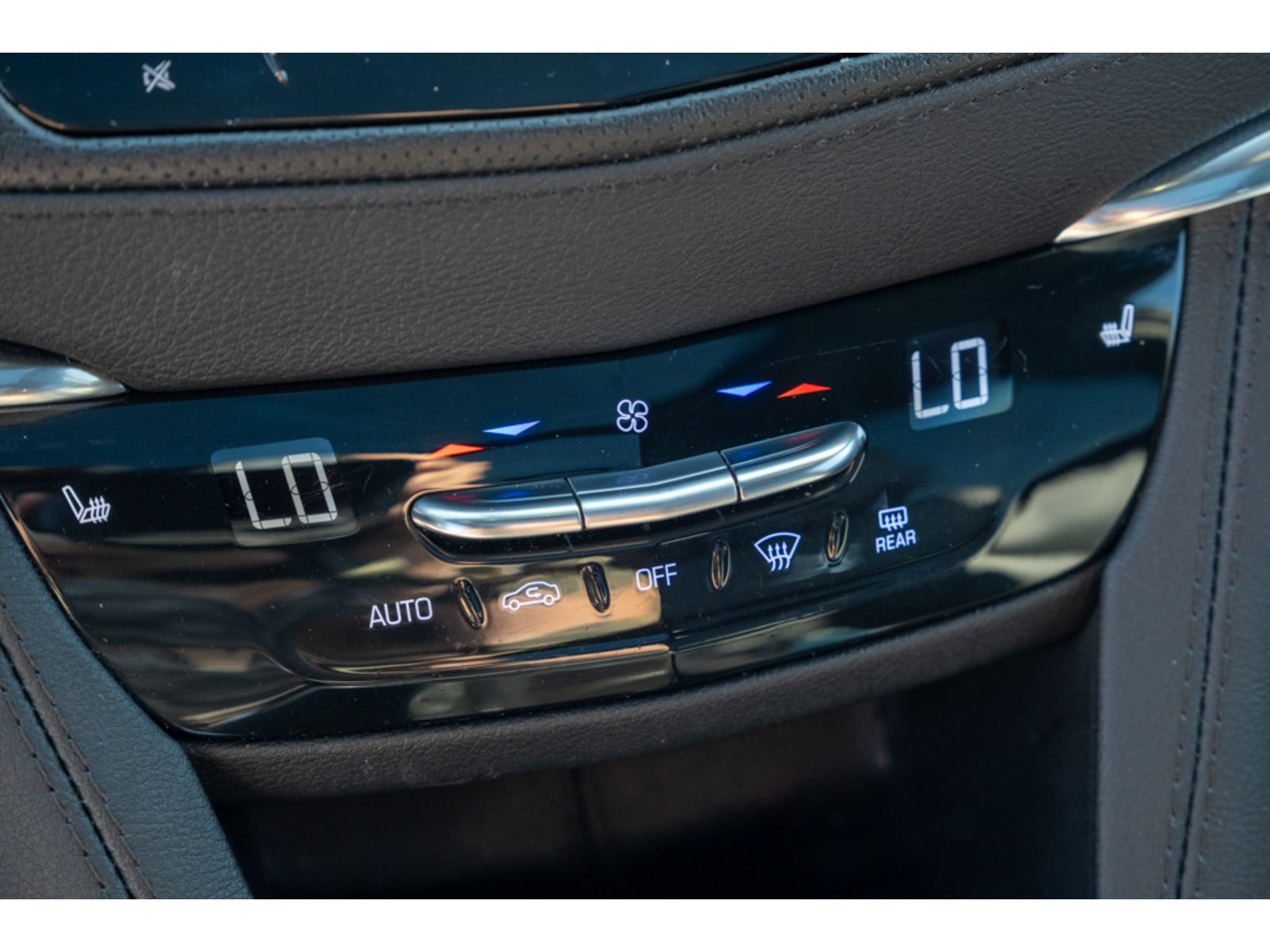 Used 2023 Cadillac XT6 Luxury FWD image 29