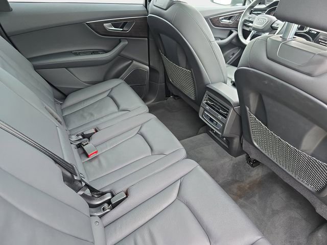 Used 2023 Audi Q7 3.0T Premium Plus image 13
