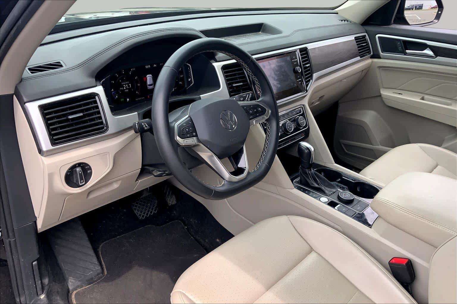 Used 2022 Volkswagen Atlas SE AWD/4WD image 18