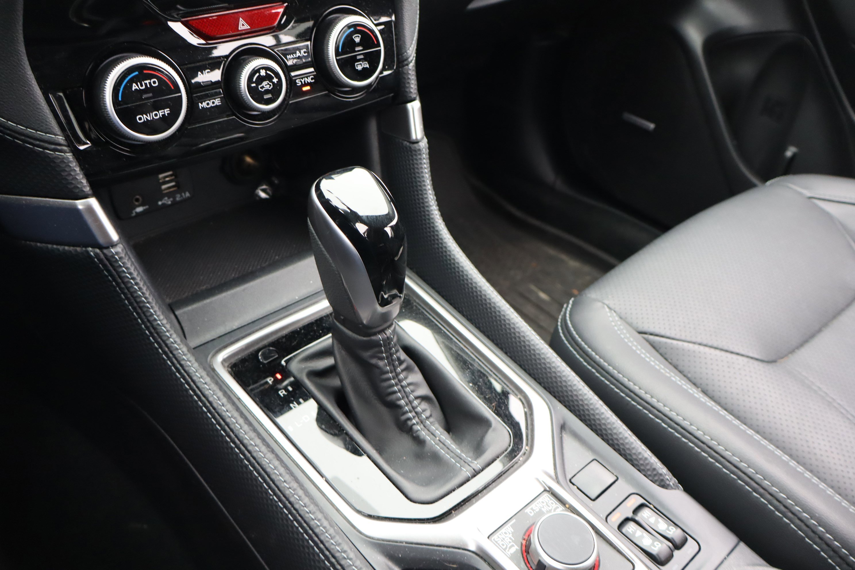 Used 2019 Subaru Forester Limited w/ Popular Package #3 image 31