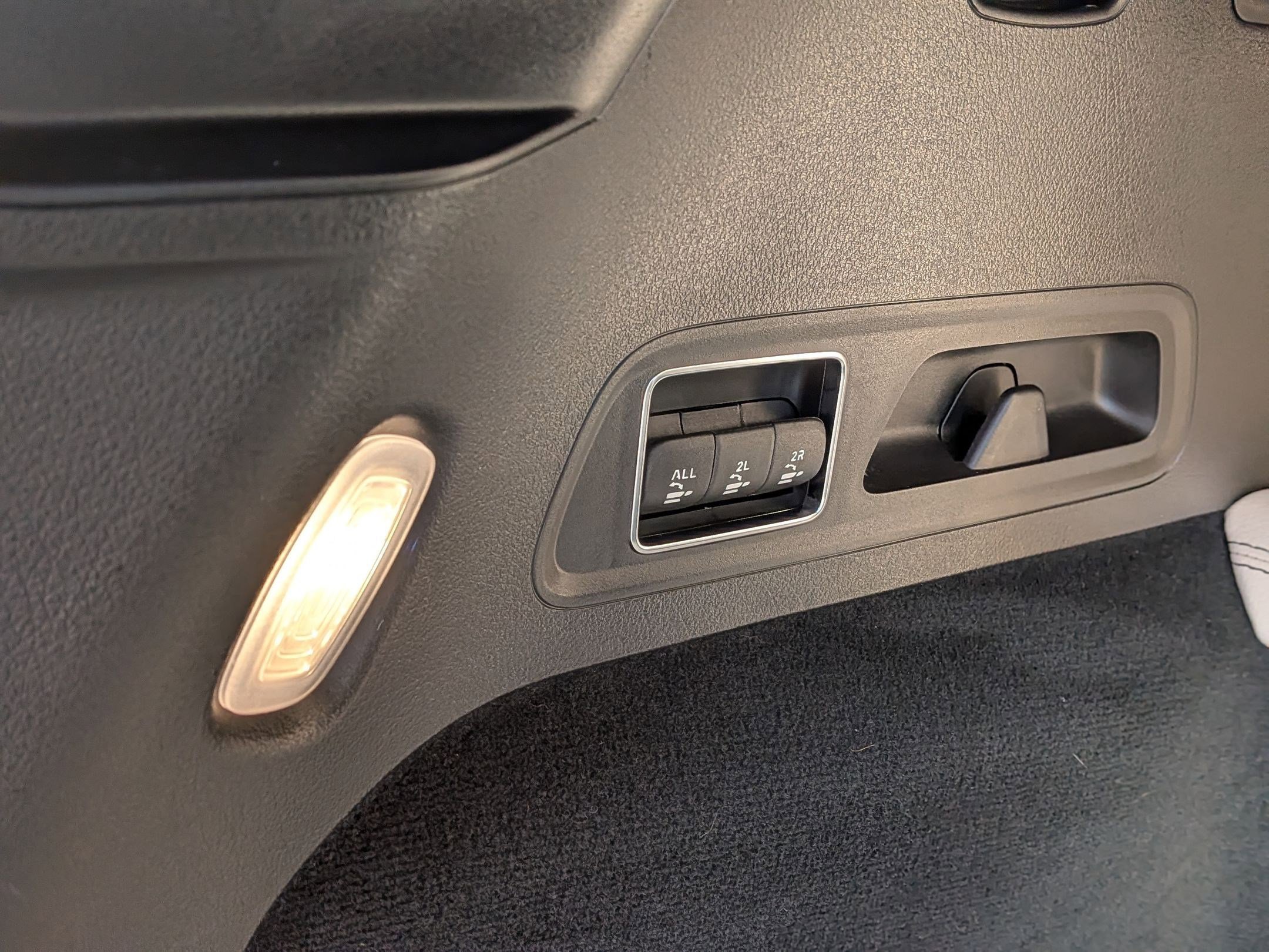 Certified 2025 Mercedes-Benz GLS 450 4MATIC image 35