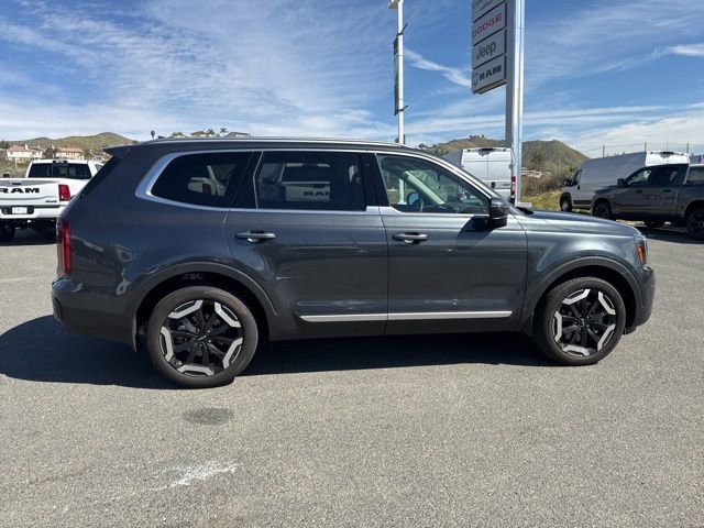 Used 2024 Kia Telluride S image 14