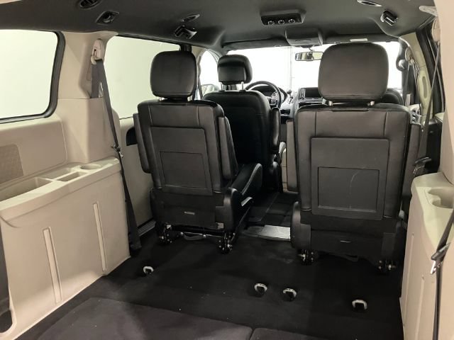 Used 2018 Dodge Grand Caravan SXT FWD image 49