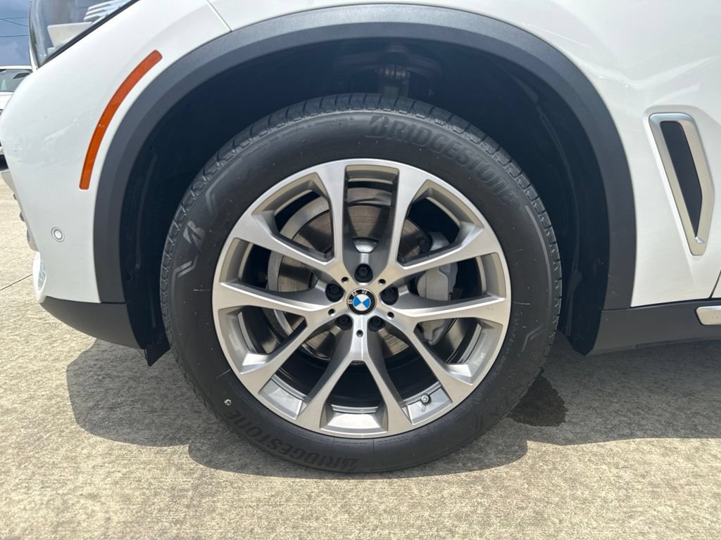 Used 2022 BMW X5 sDrive40i w/ Premium Package RWD image 9